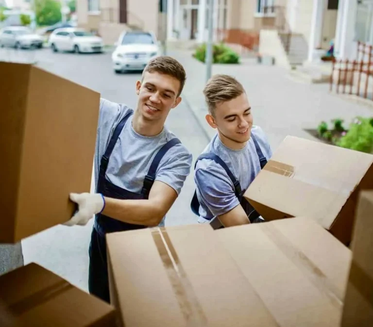 handsome-smiling-movers